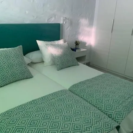 Renovated 2 Bedroom Bungalow In Playa Del Ingles Holiday home *